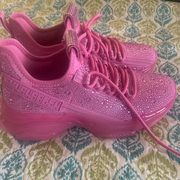 COPY - Steven Madden Sneakers - Picture 1 of 4